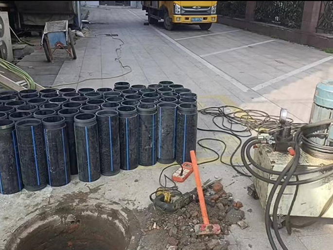 清镇PE置换管厂家 DN315置换管 非开挖管短管置换